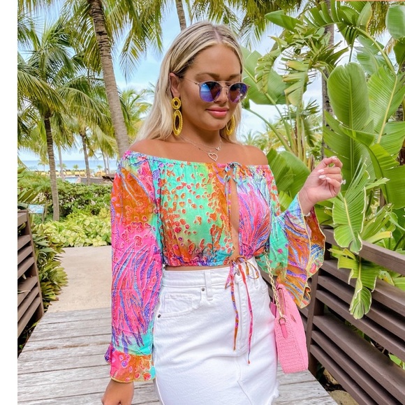 Luli Fama Tops - Luli fama crop top